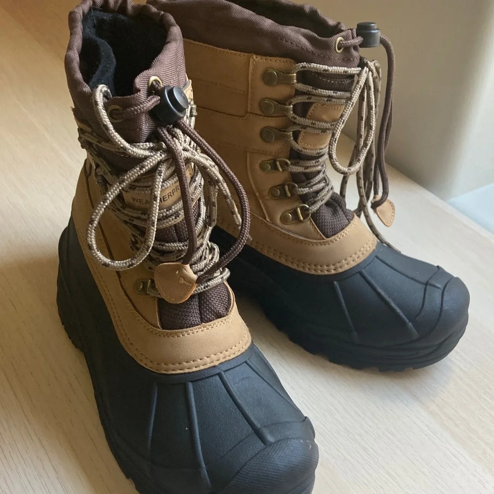 Weatherproof Carl 3M Thinsulate Boots Carmel Tan and Black Men's Snow Boots sz 8